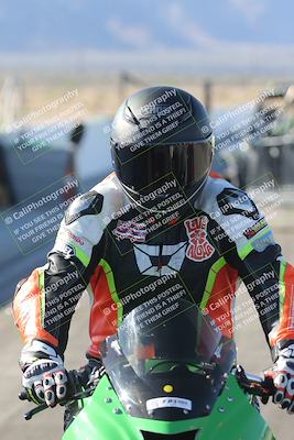 media/Dec-01-2025-Moto Forza (Mon) [[2daa91e15f]]/4-Around the Pits/